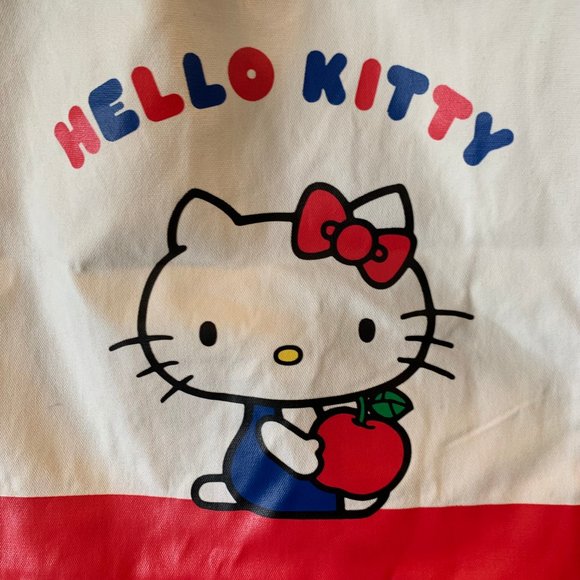 2010 HELLO KITTY TOTE BAG BRAND NEW - Picture 2 of 9